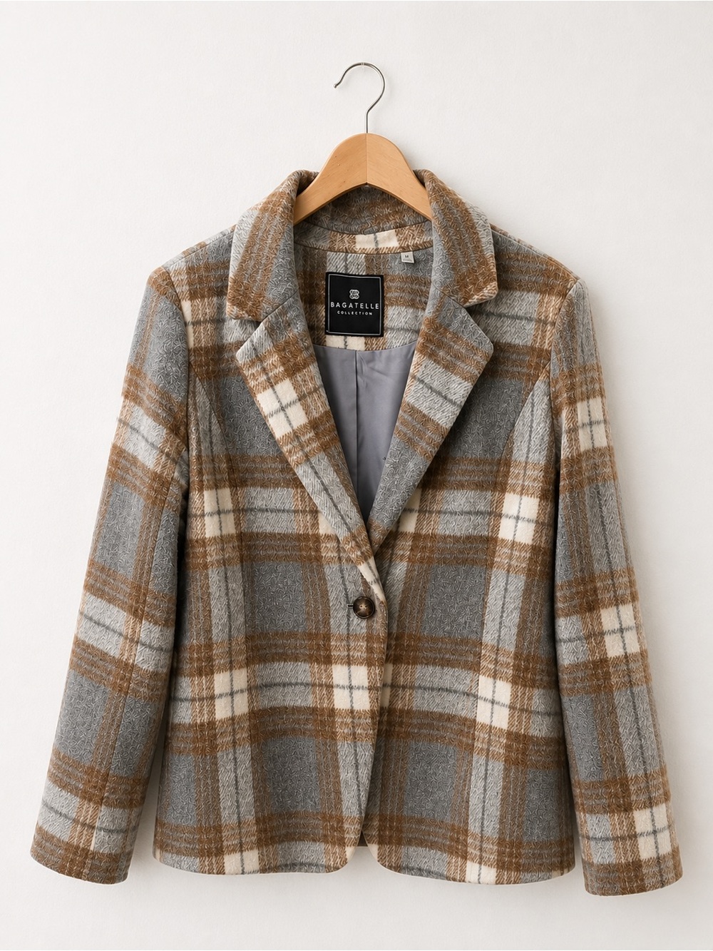 bagatelle Plaid Blazer Jacket in Gray, Brown & Cream